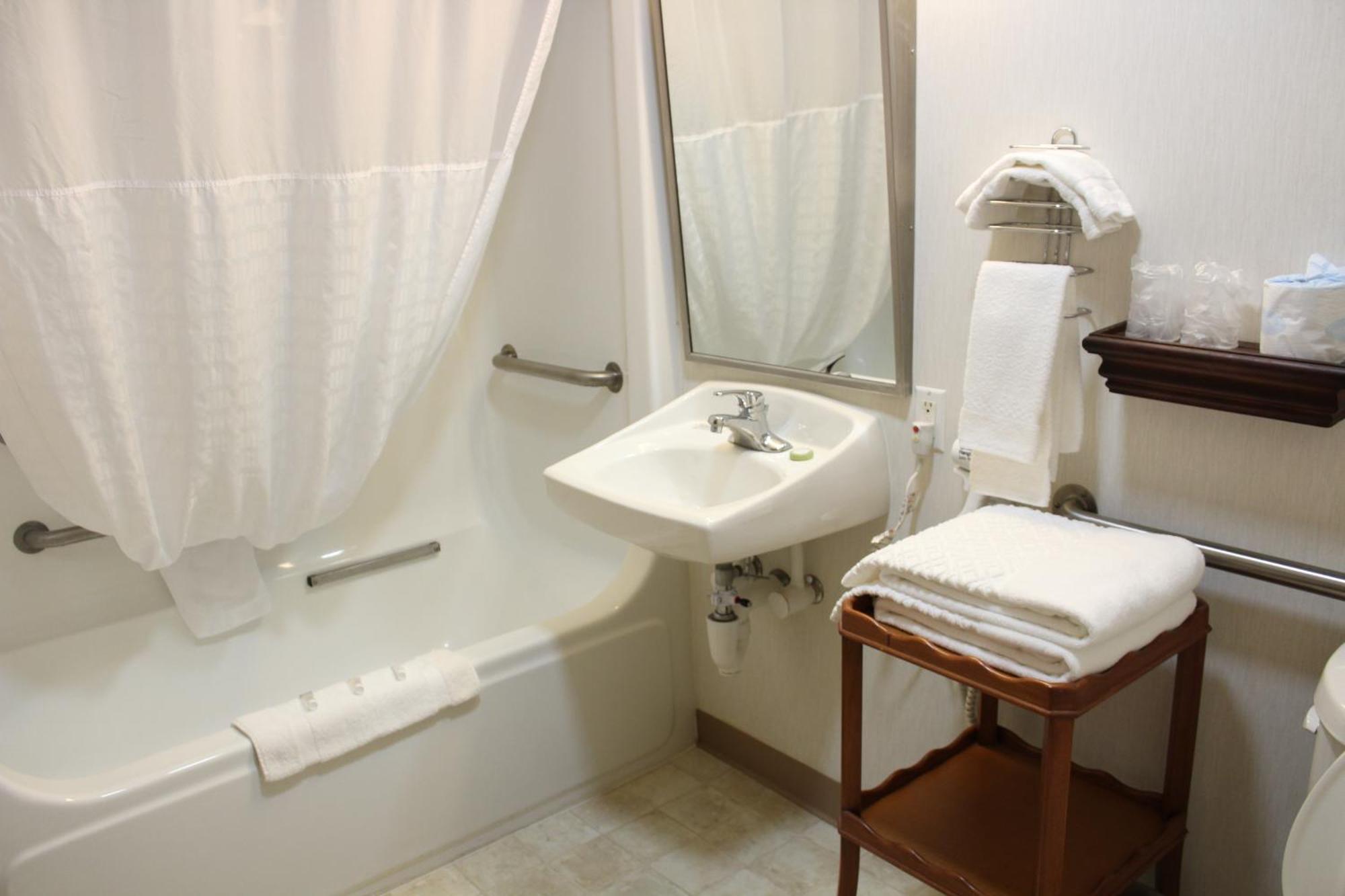 American Inn And Suites יוניה מראה חיצוני תמונה