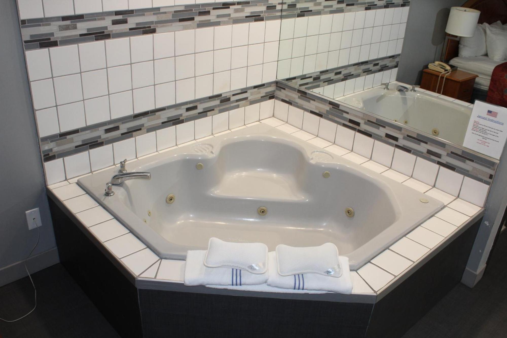 American Inn And Suites יוניה מראה חיצוני תמונה